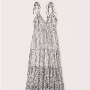 Abercrombie & Fitch Chiffon Tiered Maxi Dress